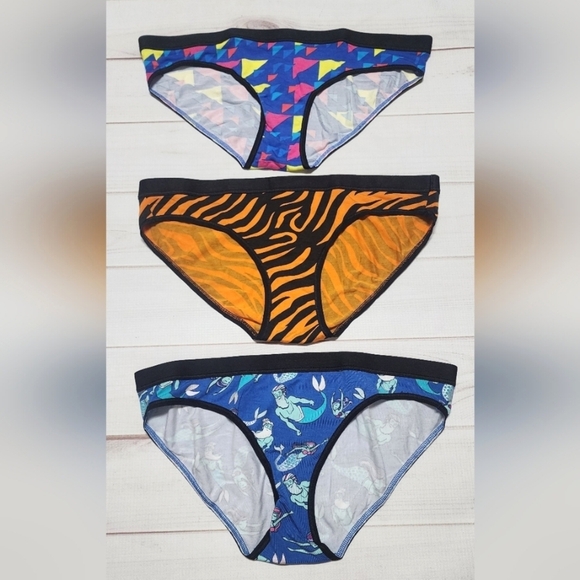 NWOT MeUndies 3 Pairs Women's FeelFree Bikini Size Small - Picture 1 of 4